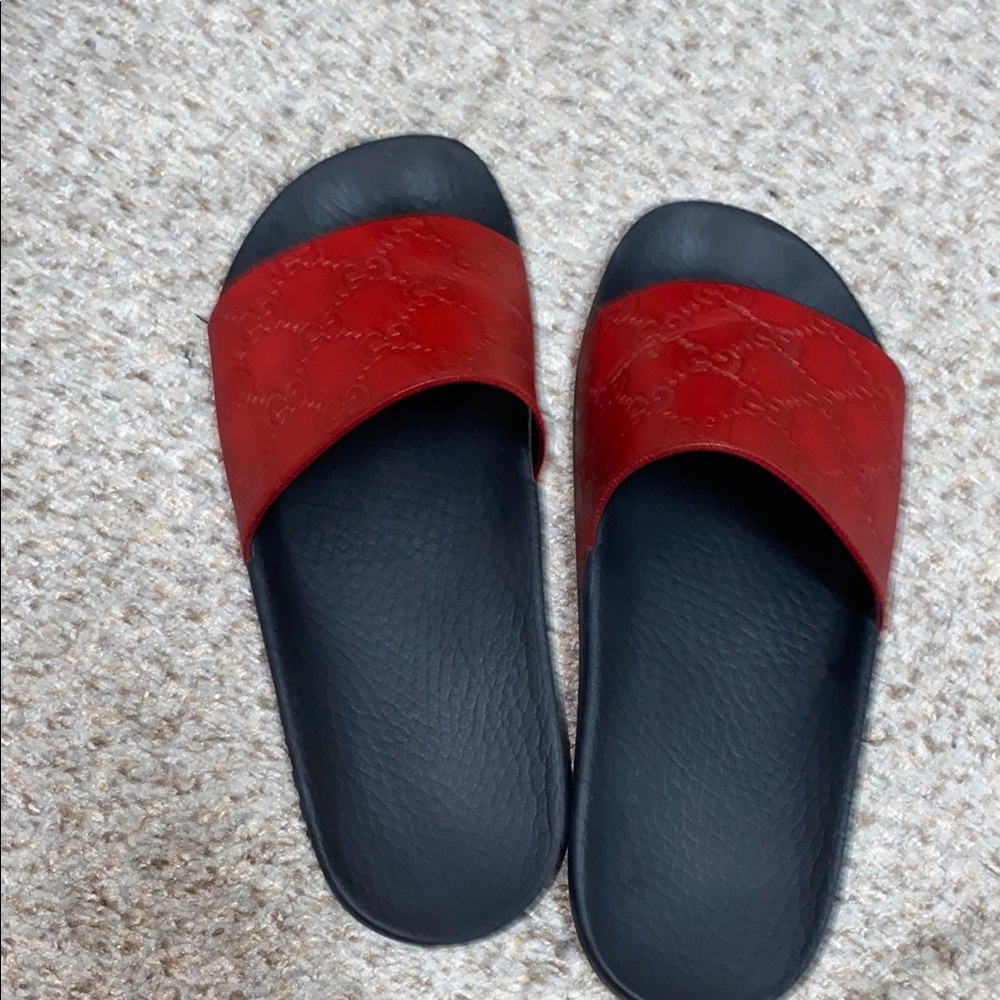 Gucci Red and Black Slides - Picture 5 of 8